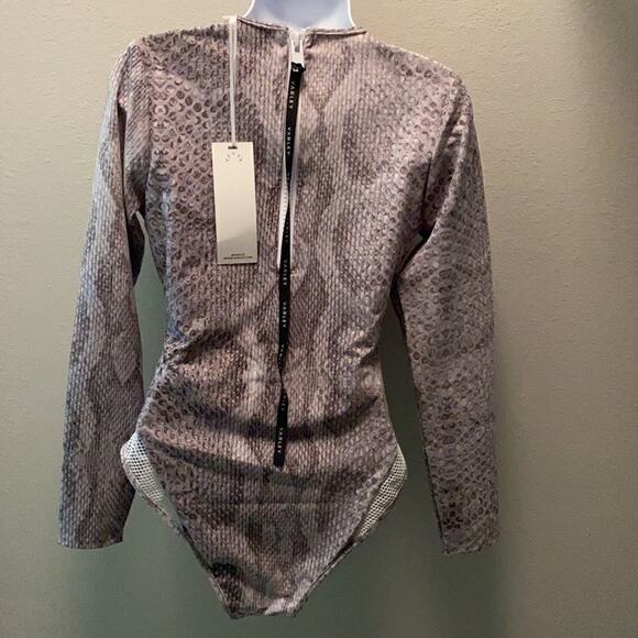 NWT  Varley Snake Print Swimsuit XS only Rash Guard Wetsuit Material - Picture 3 of 13